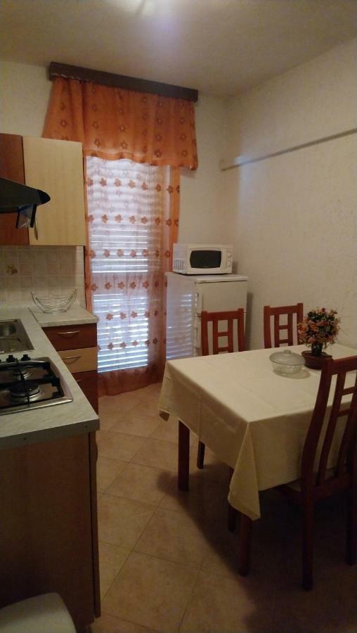Apartman Dino Tar-Vabriga Exterior foto